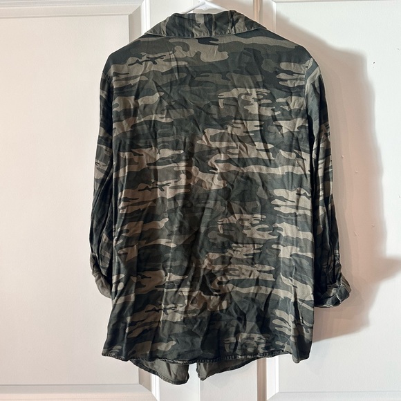Sanctuary camo button up - Picture 3 of 3